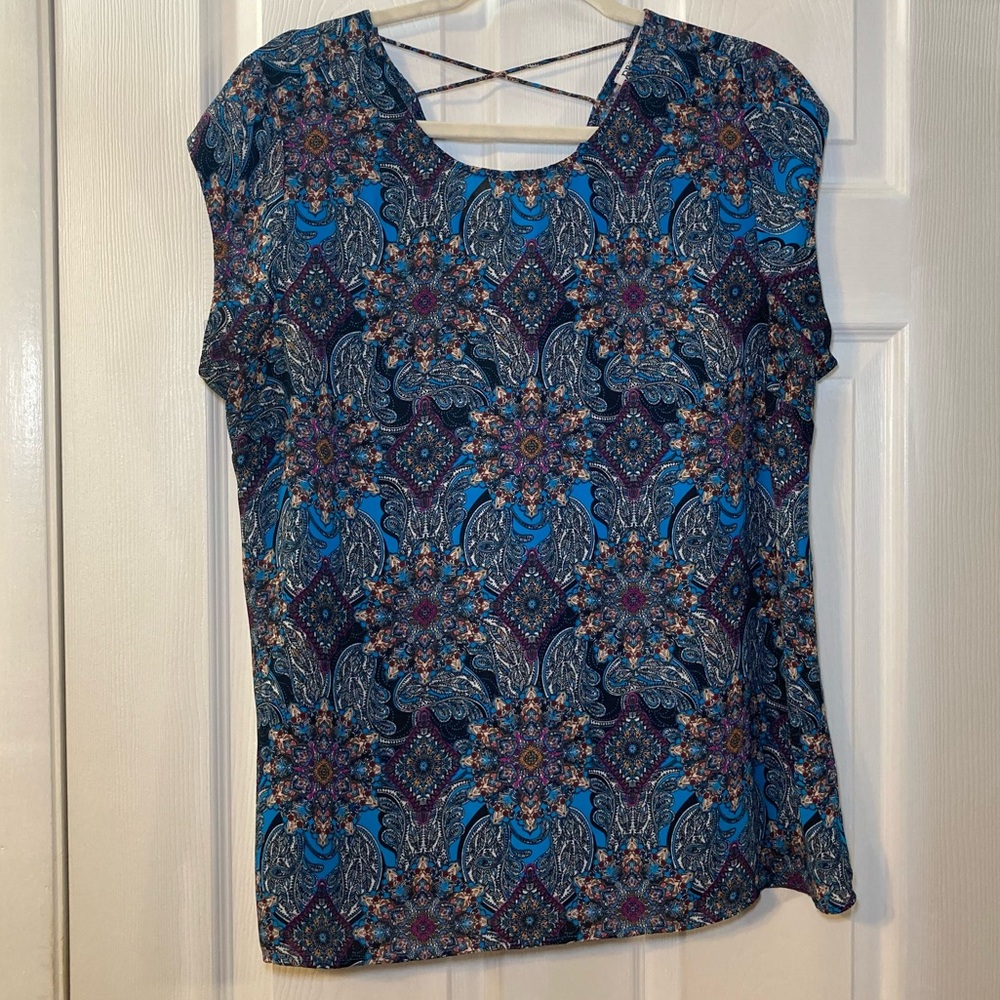 Blue Patterned Women's Top Size Large